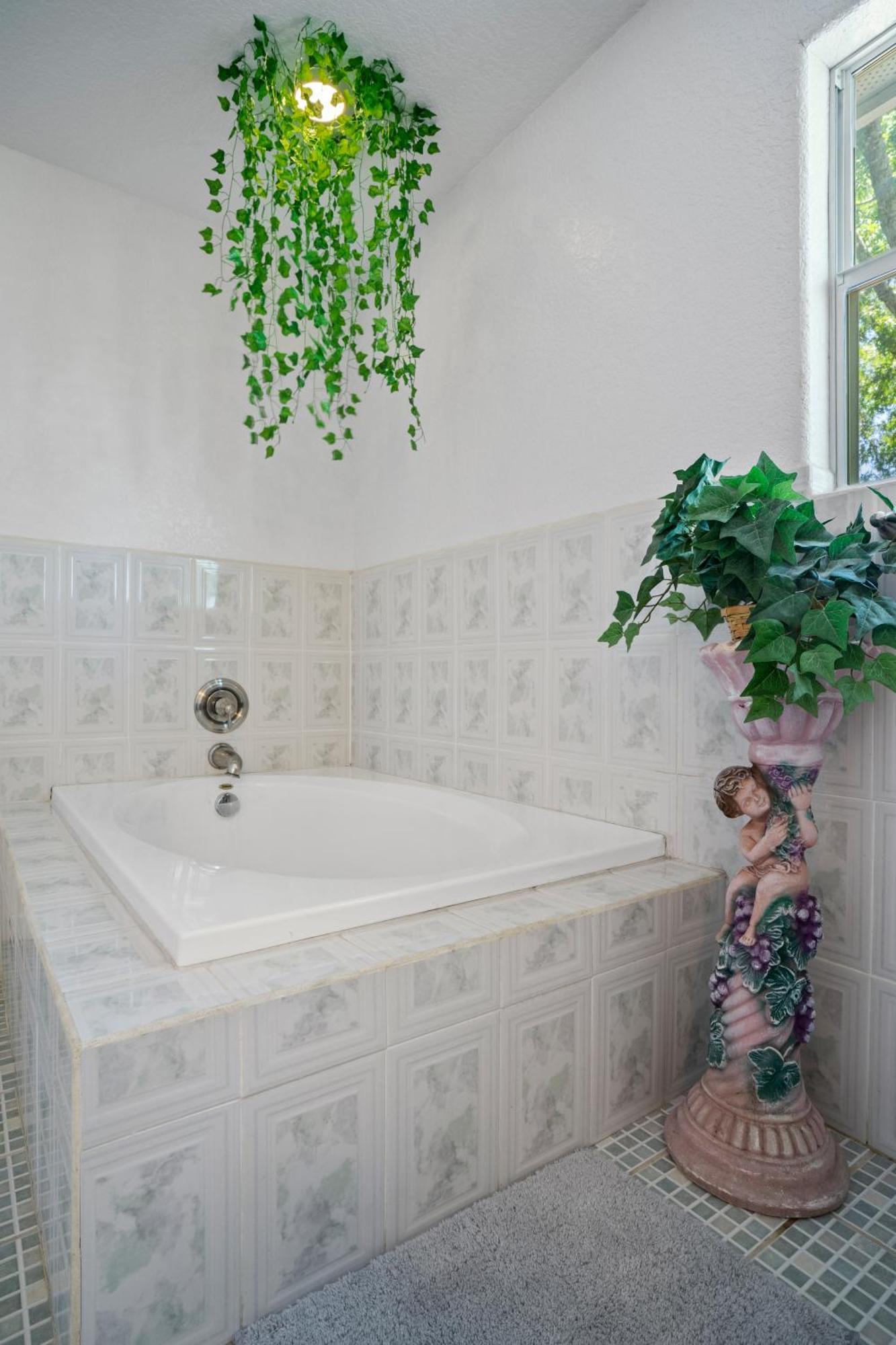 Ferienhaus Bamboo Oasis-relaxing Hot Tub-family Time *